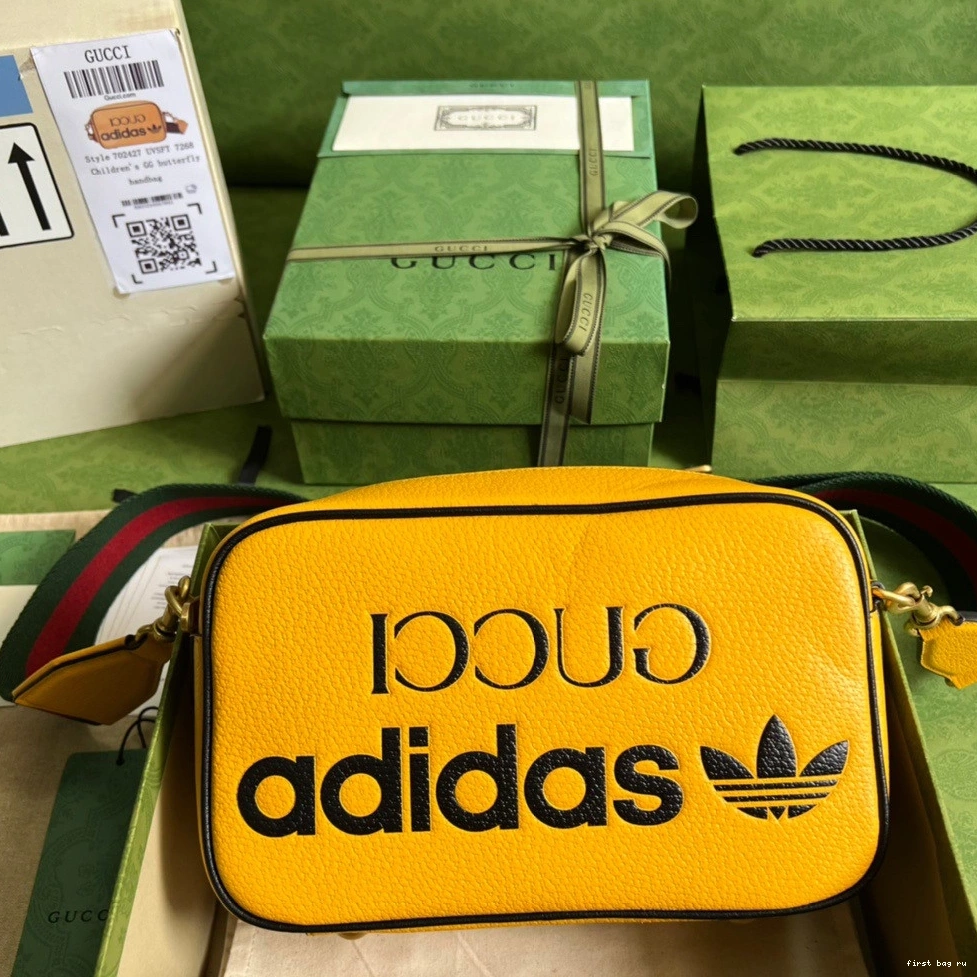First bag ru x bag Gucci Adidas small shoulder 0710